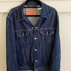 Men’s Levi denim jacket